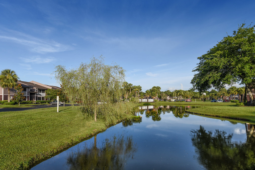 Willow Lake Apartments Lutz, Florida Real Estate photo s… Flickr