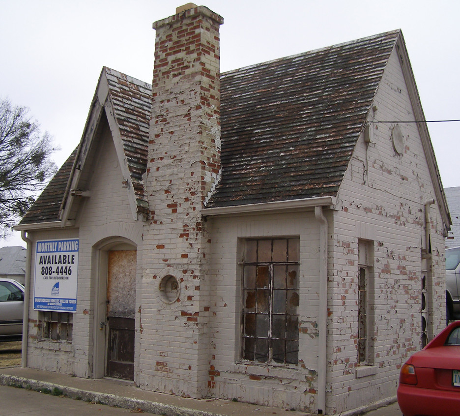 former Phillips Gas Station Tulsa, OK; Flickr