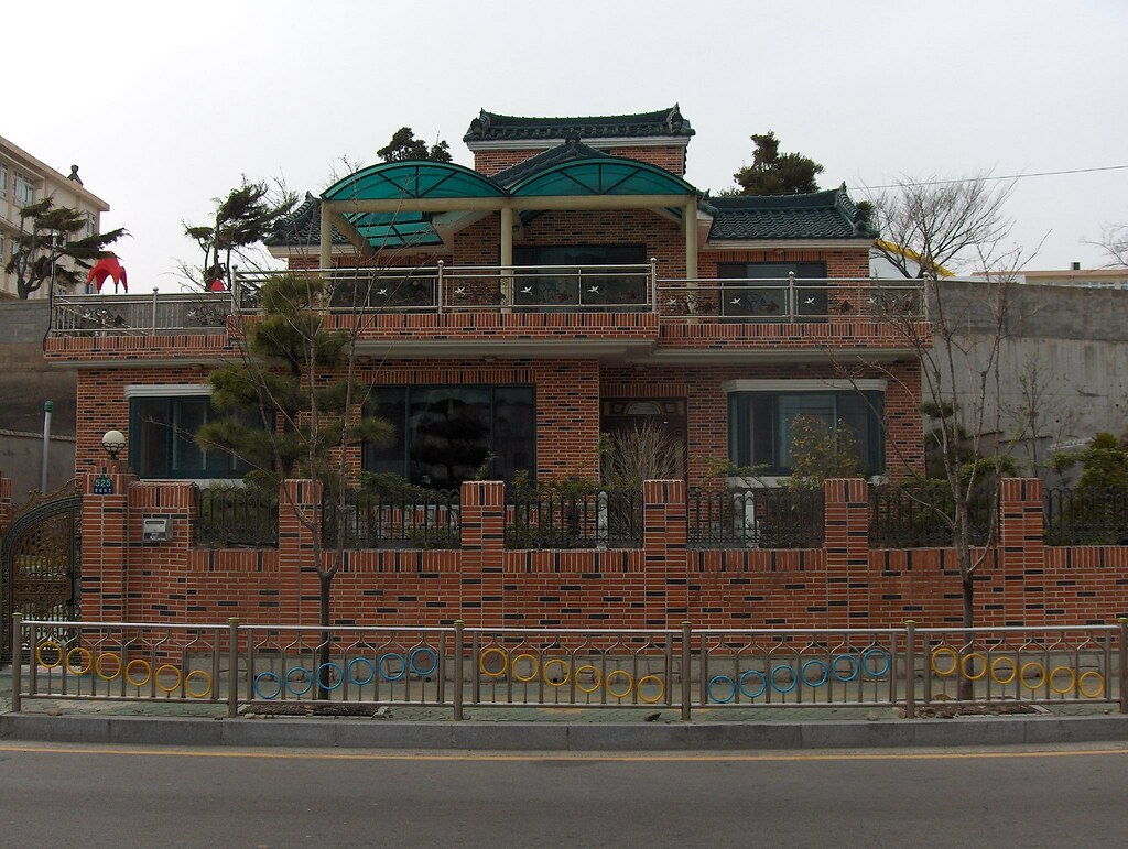 Ostentatious House, Ulsan, South Korea There is a 'Korean'… Flickr