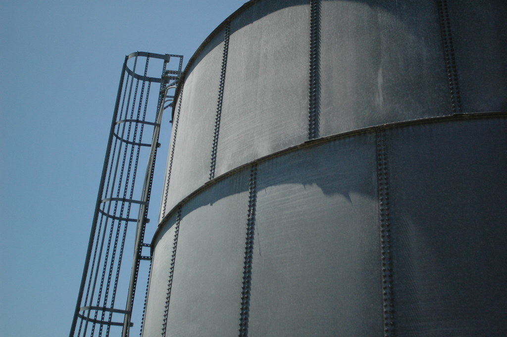 Storage Tank next to the Pilot Point water tower oaphoto Flickr
