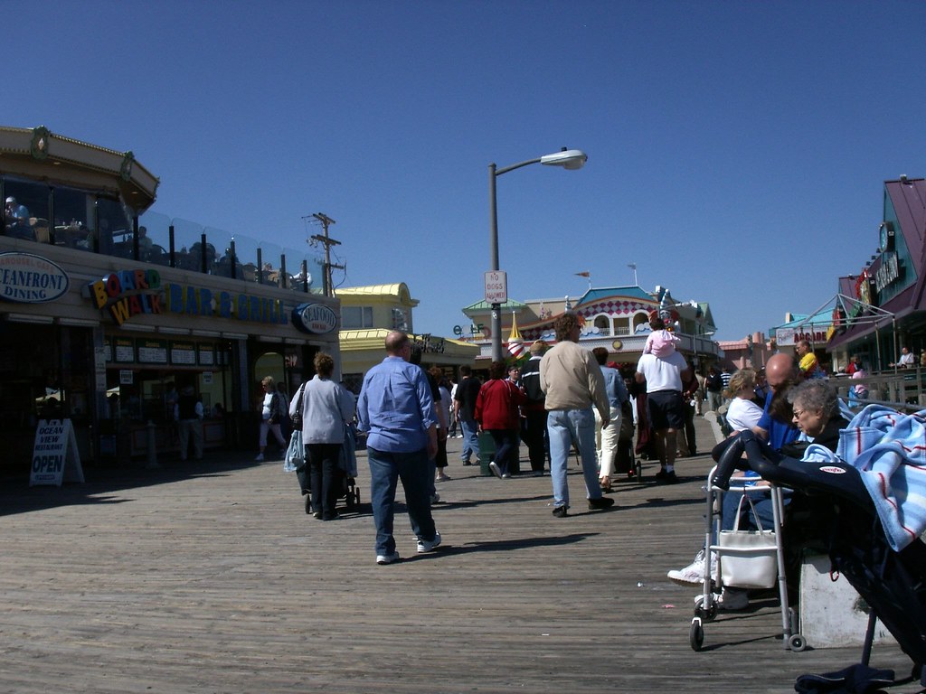Are Dogs Allowed On Jenkinson Boardwalk