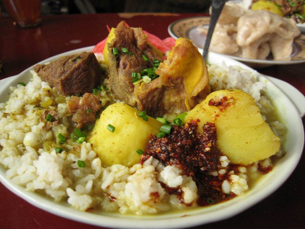 yak meat and curry tastes like beef! but quite tough Jun Jhen Lew