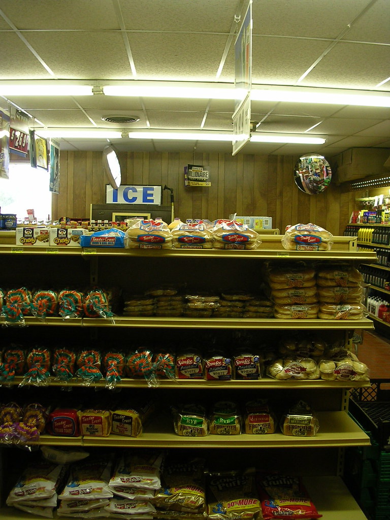 bread Inside the Allsup's convenience store in Elida, New … Flickr