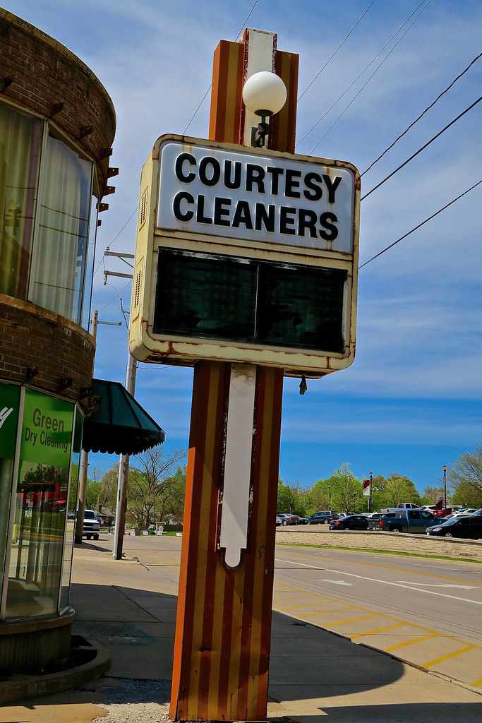 Courtesy Cleaners, Cape Girardeau, MO Courtesy Cleaners, 1… Flickr