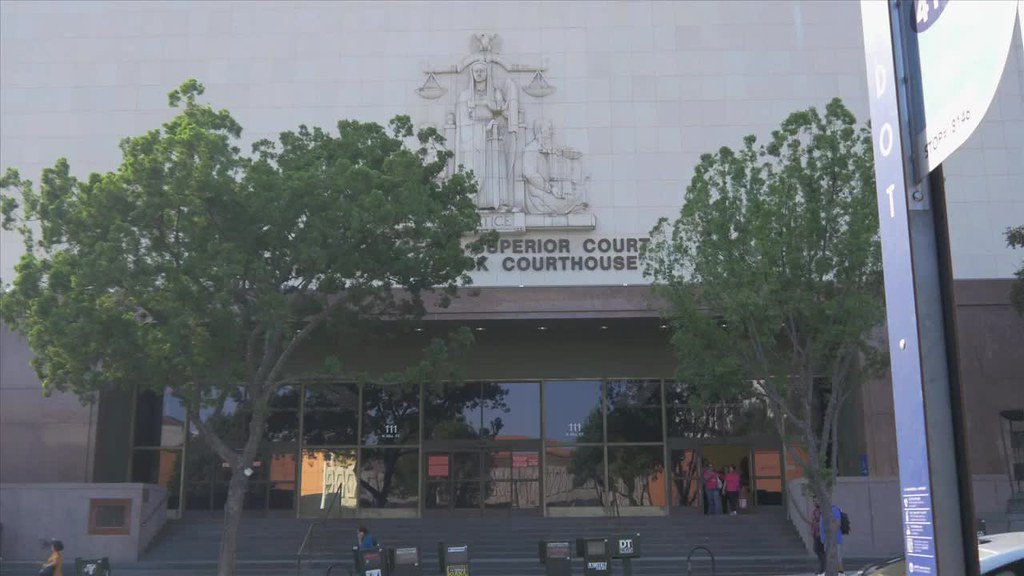 Kuzyk Law Settlement Vs Litigation If you have been injure… Flickr