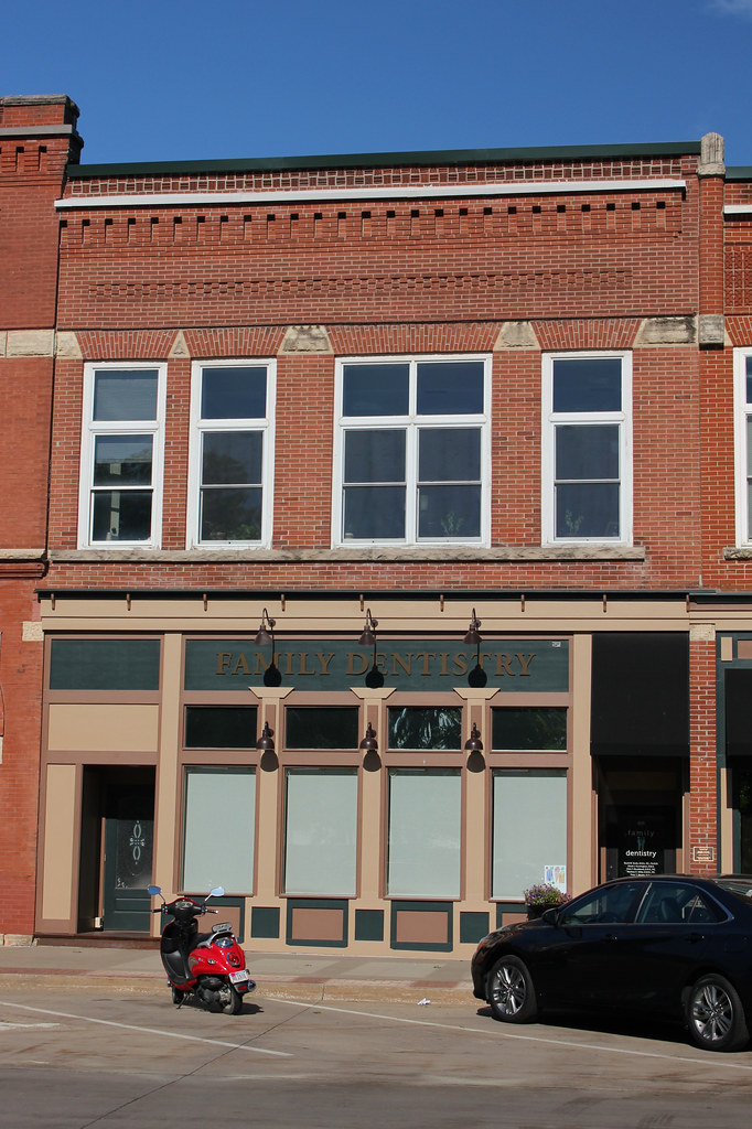 Proctor Building (South half) Grinnell, IA Designed by R… Flickr