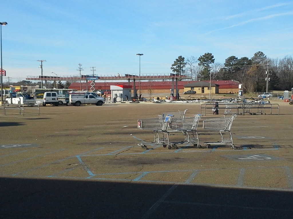 New (in early 2015) Batesville Kroger fuel center As a rec… Flickr