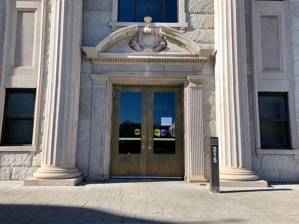 Haywood County Courthouse, Waynesville, NC Warren LeMay Flickr