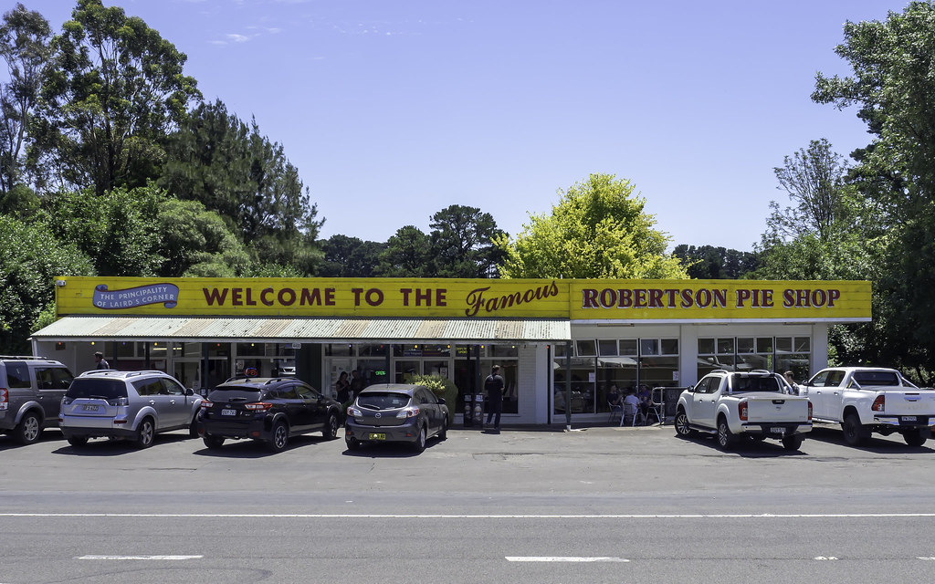 the famous robertson pie shop