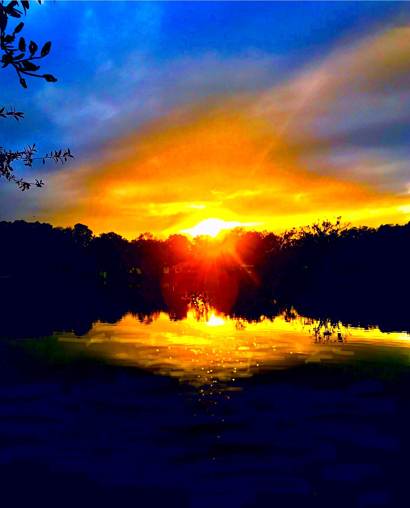 Sunset over Tambourine Lake Dennis Johnson Flickr