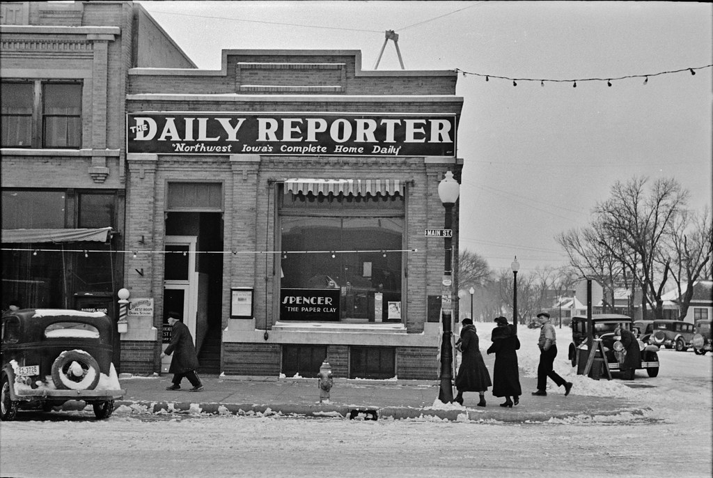 Home Daily Street scene in Spencer, Iowa, December 1936. Flickr