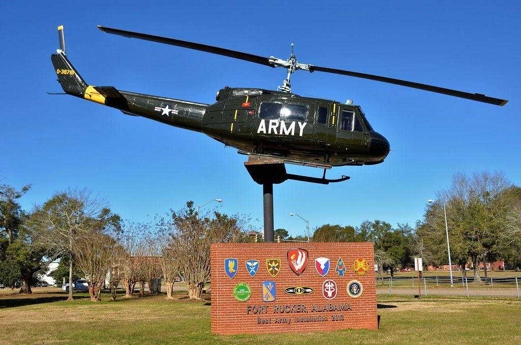 UH1D Iroquois, U. S. Army (638781), Fort Rucker, Alabama… Flickr