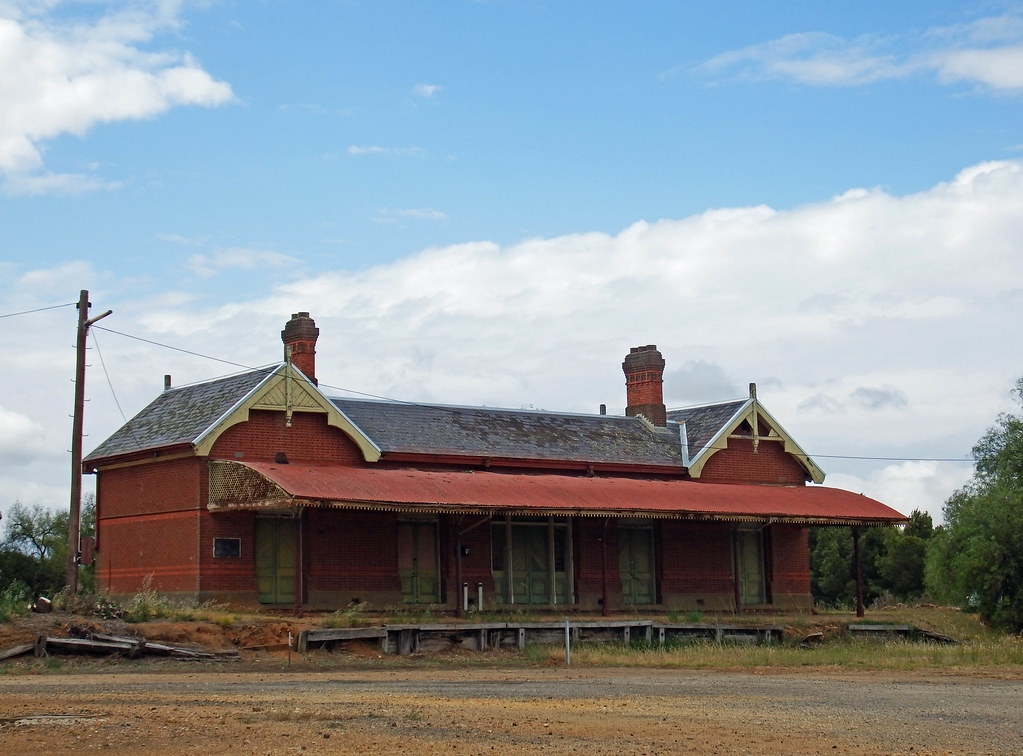 20181121_0017 abandoned railway station at Rupanyup Flickr