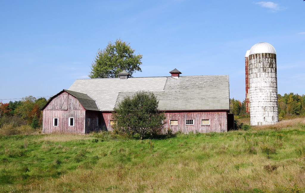 Palmyra Purple Barn near Palmyra, Maine Larry Myhre Flickr