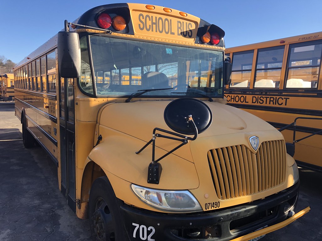 071490 First Student Bristol, NH Newfound Area School Dist… Flickr