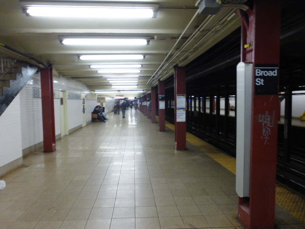 BMT Broad Street Station (J/Z) Nassau Street Subway, built… Flickr