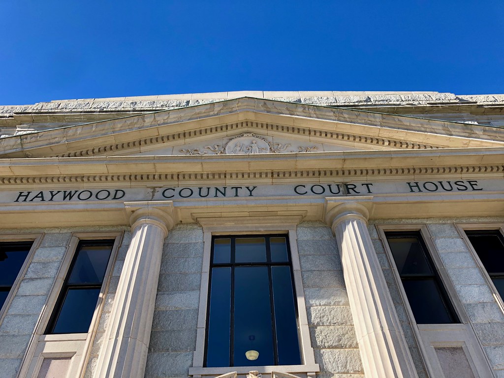 Haywood County Courthouse, Waynesville, NC Warren LeMay Flickr