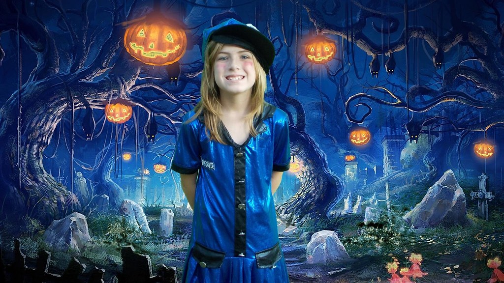 Halloween in the Park 2018 The Friendswood Library used a … Flickr