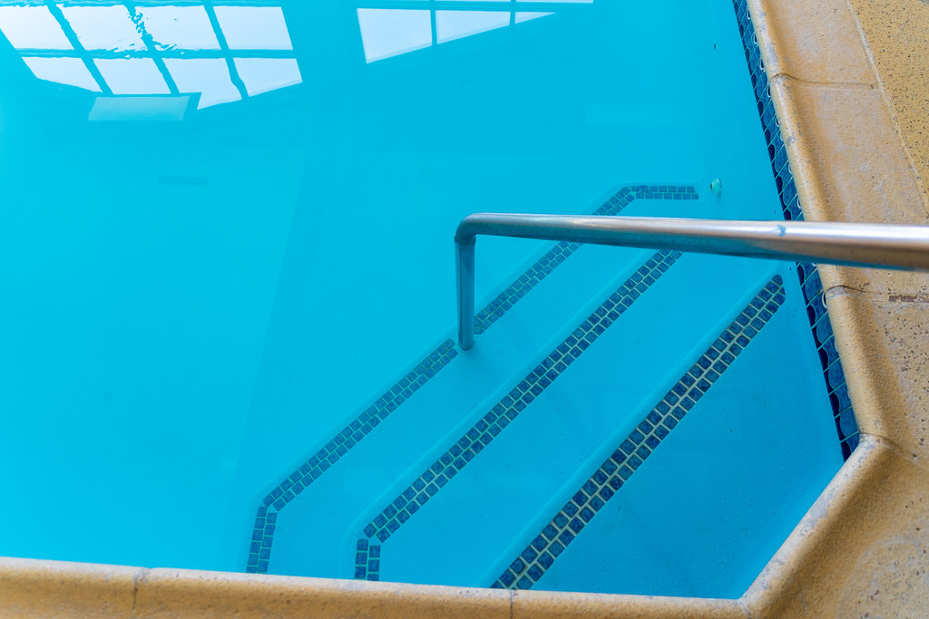 Steps to enter a clean hotel hot tub jacuzzi Clean hotel h… Flickr
