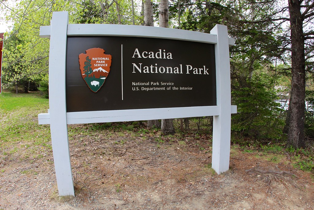 Acadia sign Near Hulls Cove Visitor Center Acadia … Flickr