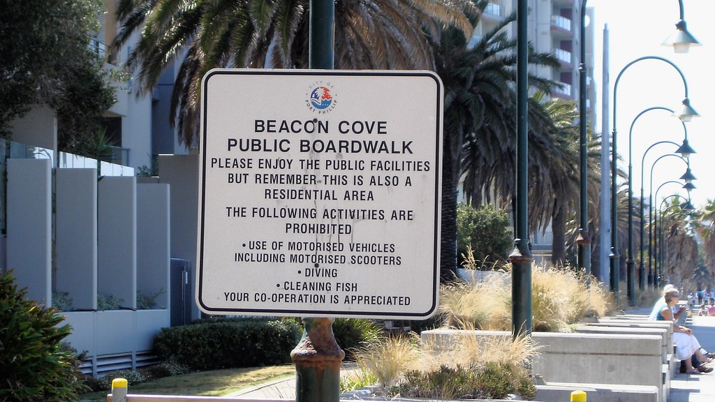 Beacon Cove, Port Melbourne, Victoria Beacon Cove is a loc… Flickr