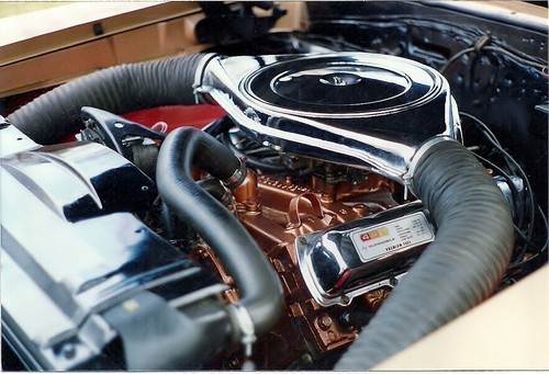 1967 Odsmobile 442 W-30 | The 400 cu in Oldsmobile engine of… | Flickr