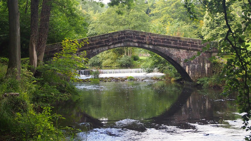 St Bertram Bridge over the River Manifold, at Ilam Park an… Flickr