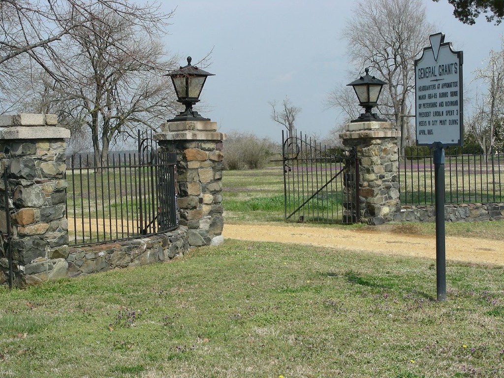 City Point Hopewell, VA Gates to the main house. These a… Flickr