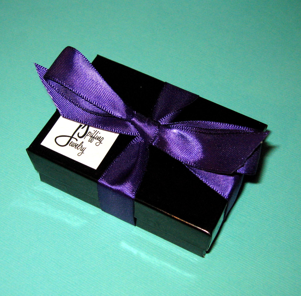Gift Wrapping I learned to tie a Tiffany bow from a YouTub… Flickr