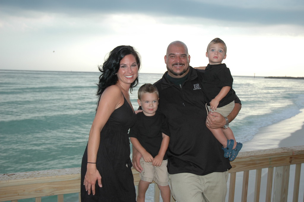 Surrency family pic 2009 FacinelliFilms Flickr