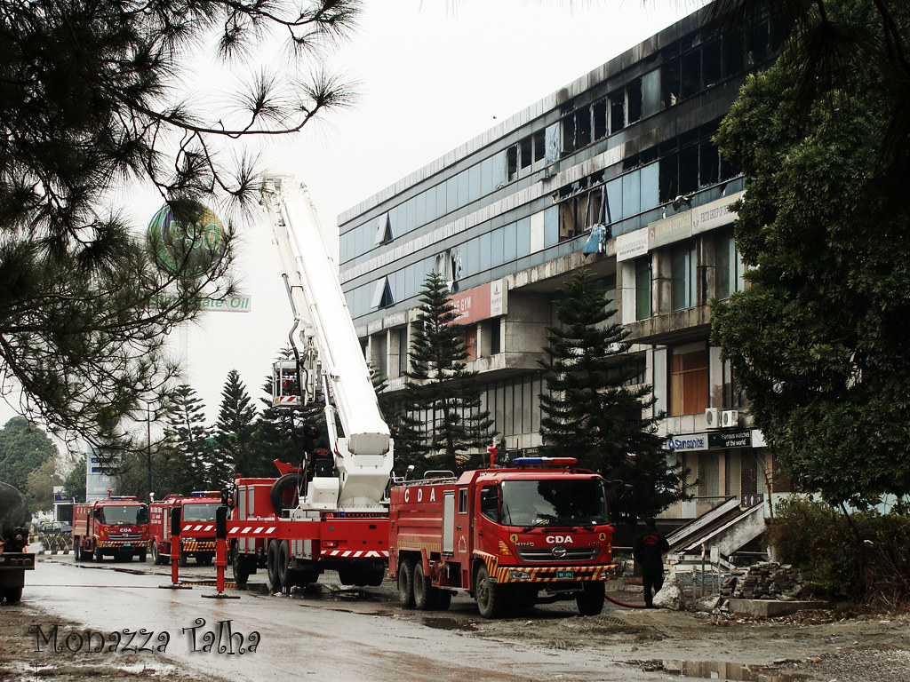 Beverly Center Islamabad Fire 2011 Fire Fighting Heav… Flickr Free