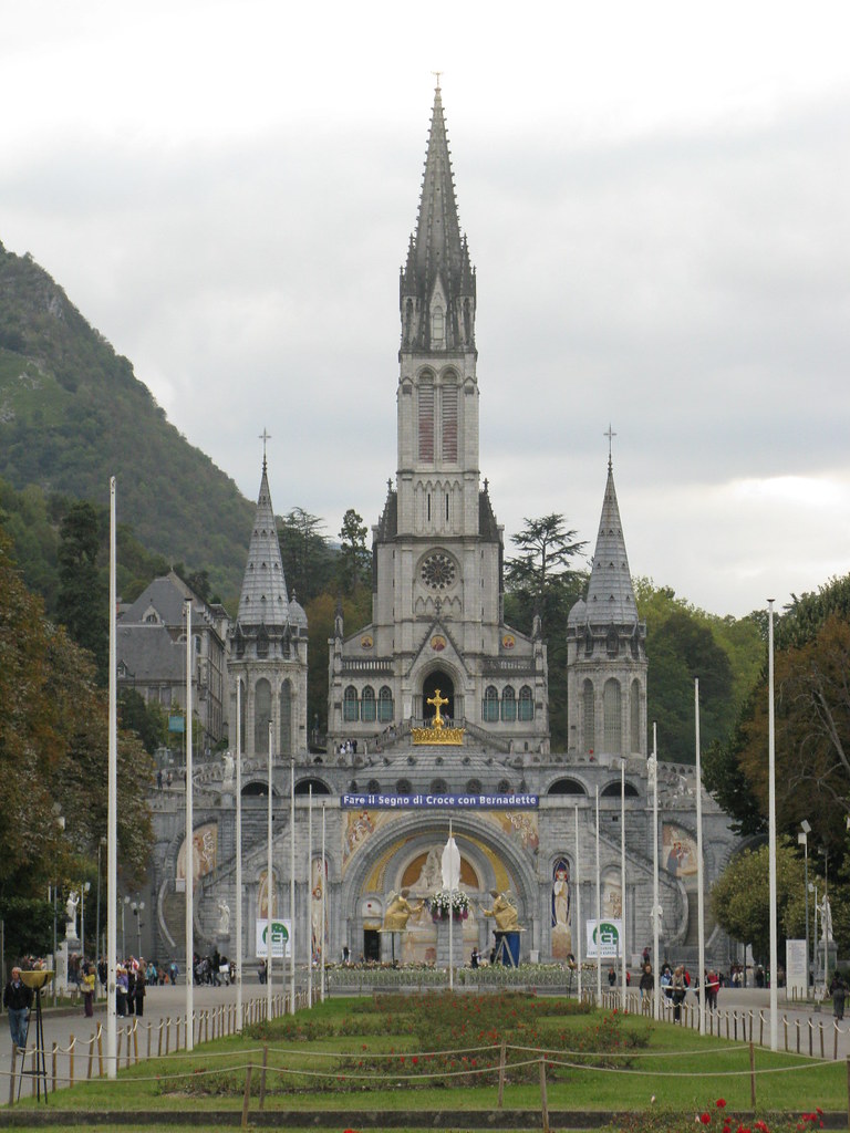 2010092730 Lourdes, FranceUpper Basilica and Rosary Basi… Wayne