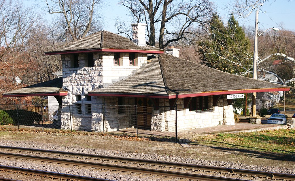 Tuxedo Park, MO train station Built by Missouri Pacific in… Flickr
