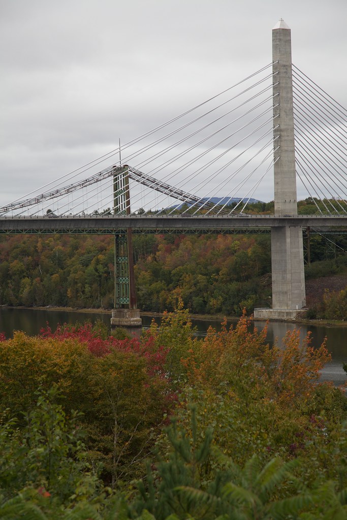 Old and new bridges at Stockton Springs, Maine David Brossard Flickr
