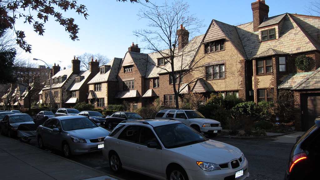Forest Close, Forest Hills, NY Forest Close is a prime exa… Flickr