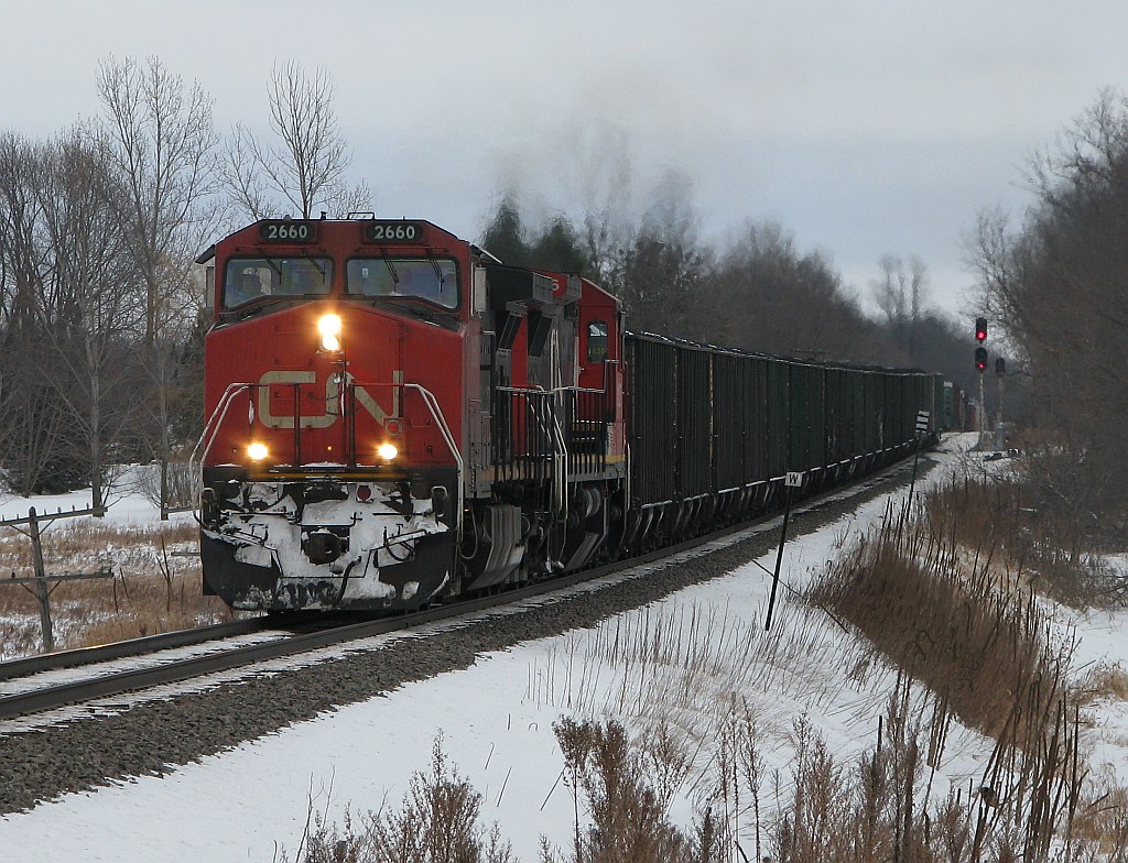 CN 2660 Dale WI 122610 447 heads north after meeting 576… Flickr