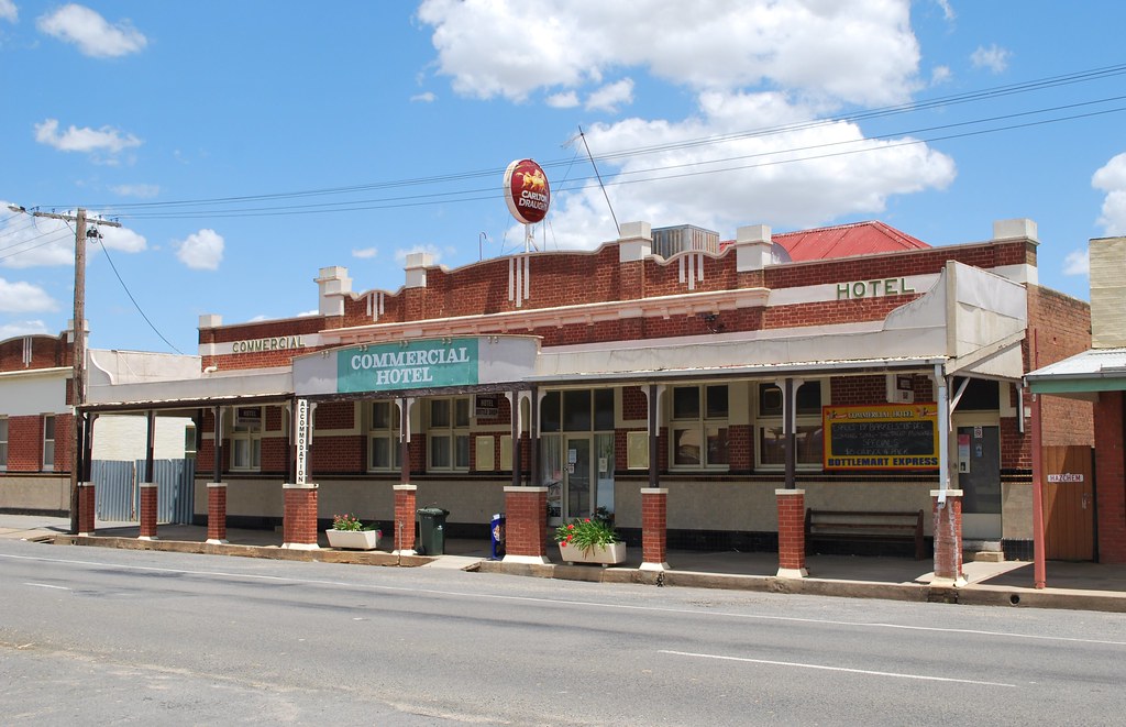 Commercial Hotel, Rupanyup On one of the widest main stree… Flickr