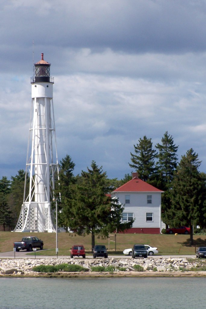Sturgeon Bay Canal Light a photo on Flickriver