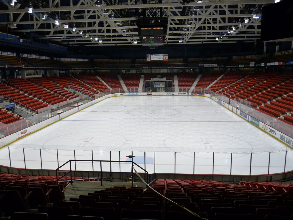 P1050490 Herb Brooks Arena, site of the "Miracle on Ice" u… Flickr