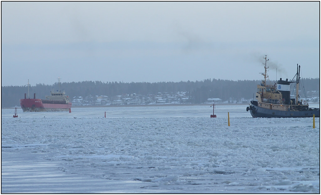 New Ship Coming in _MG_2119 Kristian of Karlstad Flickr