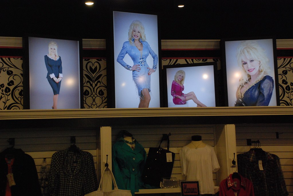 Dolly's Closet A women's clothing store in Dollywood. For … Flickr