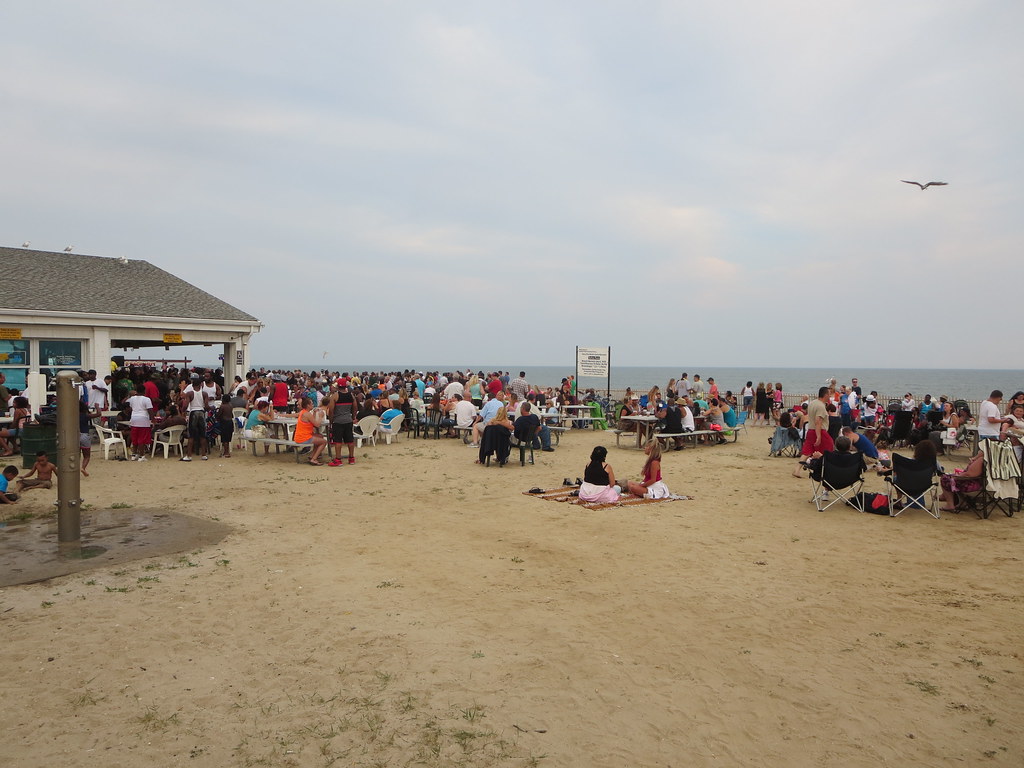 Beach Hut at Smith Point beach, Fire Island National Seash… Flickr
