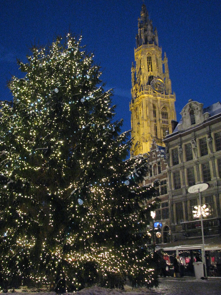 De Kerstboom Op De Grote Markt In Antwerpen Samen Met De K… | Flickr
