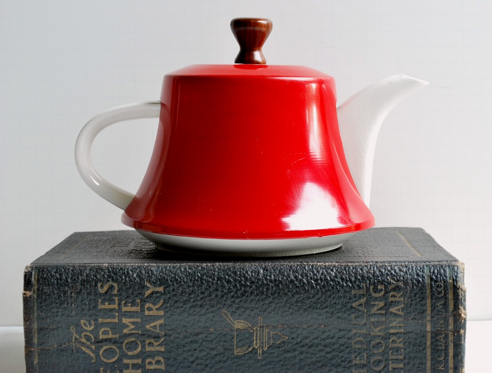 Teapot ceramic teapot with red metal cover Michelle Dillman Flickr