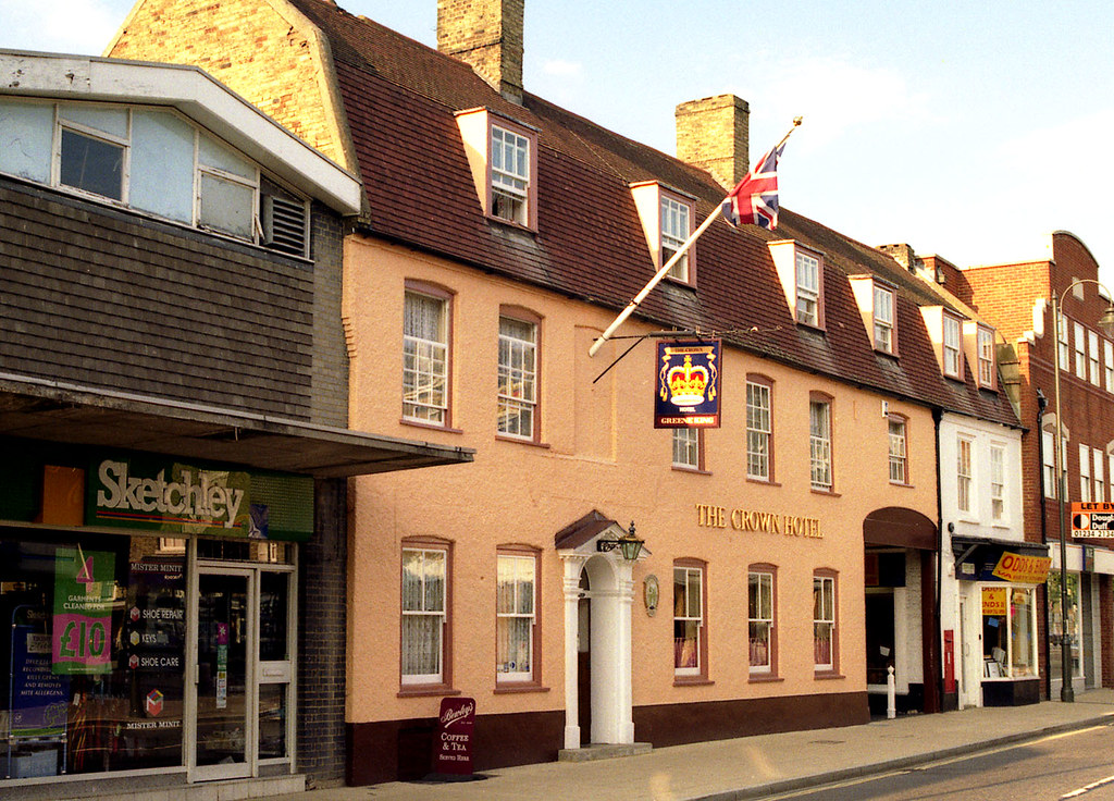 beds crown hotel biggleswade gk JL Long before it became… Flickr