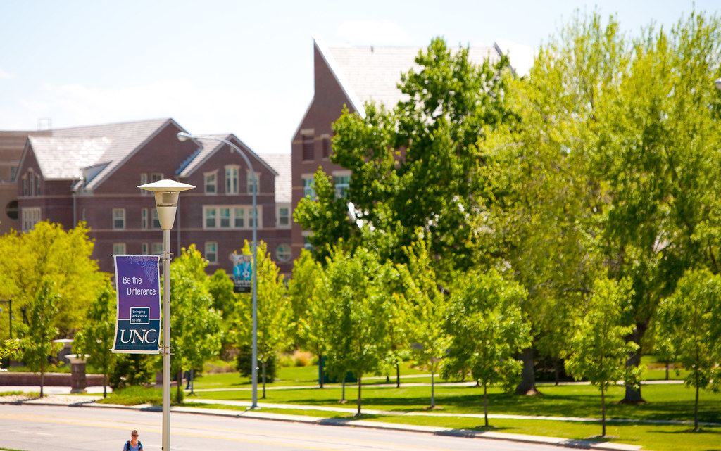 hpp52520100307 Part of Ross Hall and the new Residenrc