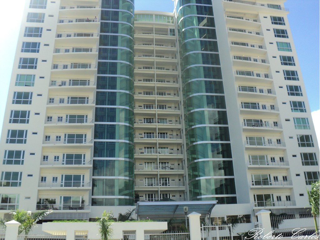 Condominio terra alta,San Salvador Roberto Flores Flickr