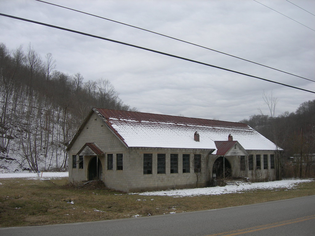 Old Pine Top Schoolhouse KY Hwy 582 in the Pine Top commun… Flickr