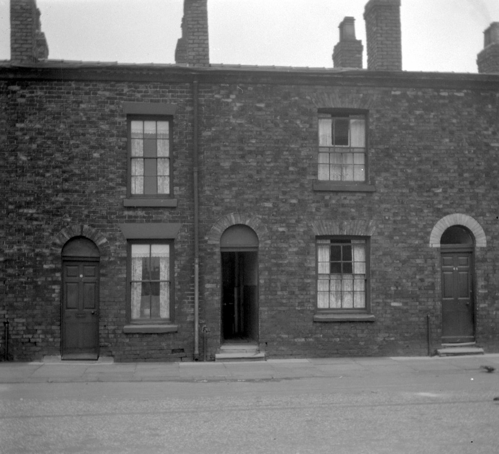 York Street, Hulme, Manchester, 1950's From Left to right,… Flickr