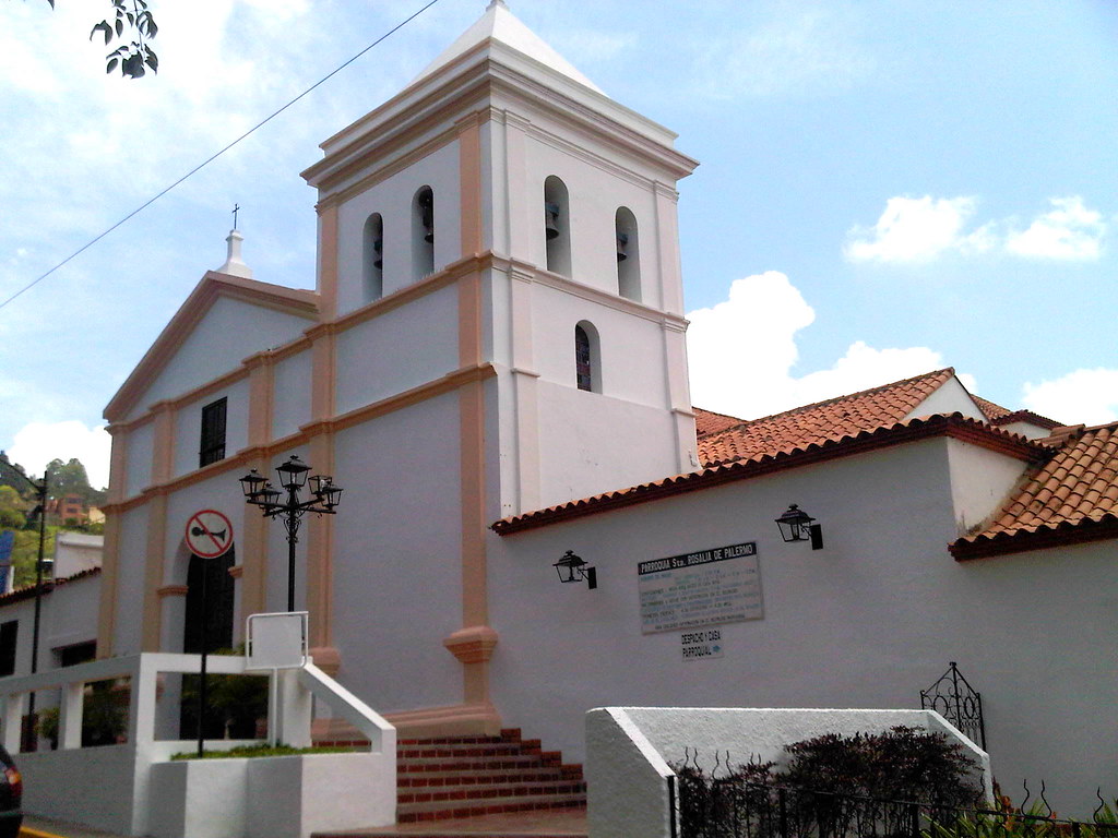 Iglesia Sta. Rosalía de Palermo pueblo de El Hatillo Flickr